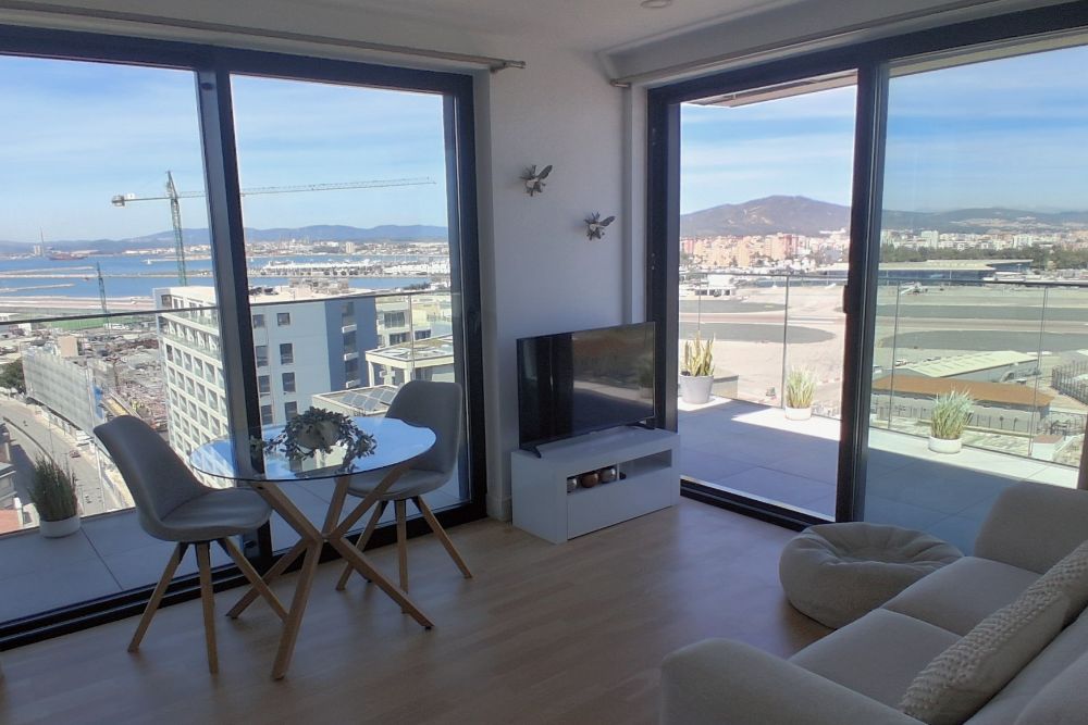 Stunning Views. Gorgeous 1 Bed